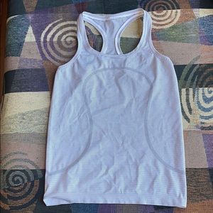 Lululemon swiftly tech racer back